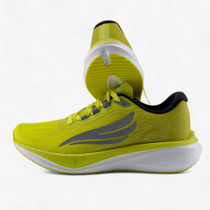 HORUS Yellow Men Versatile Performance Trainer