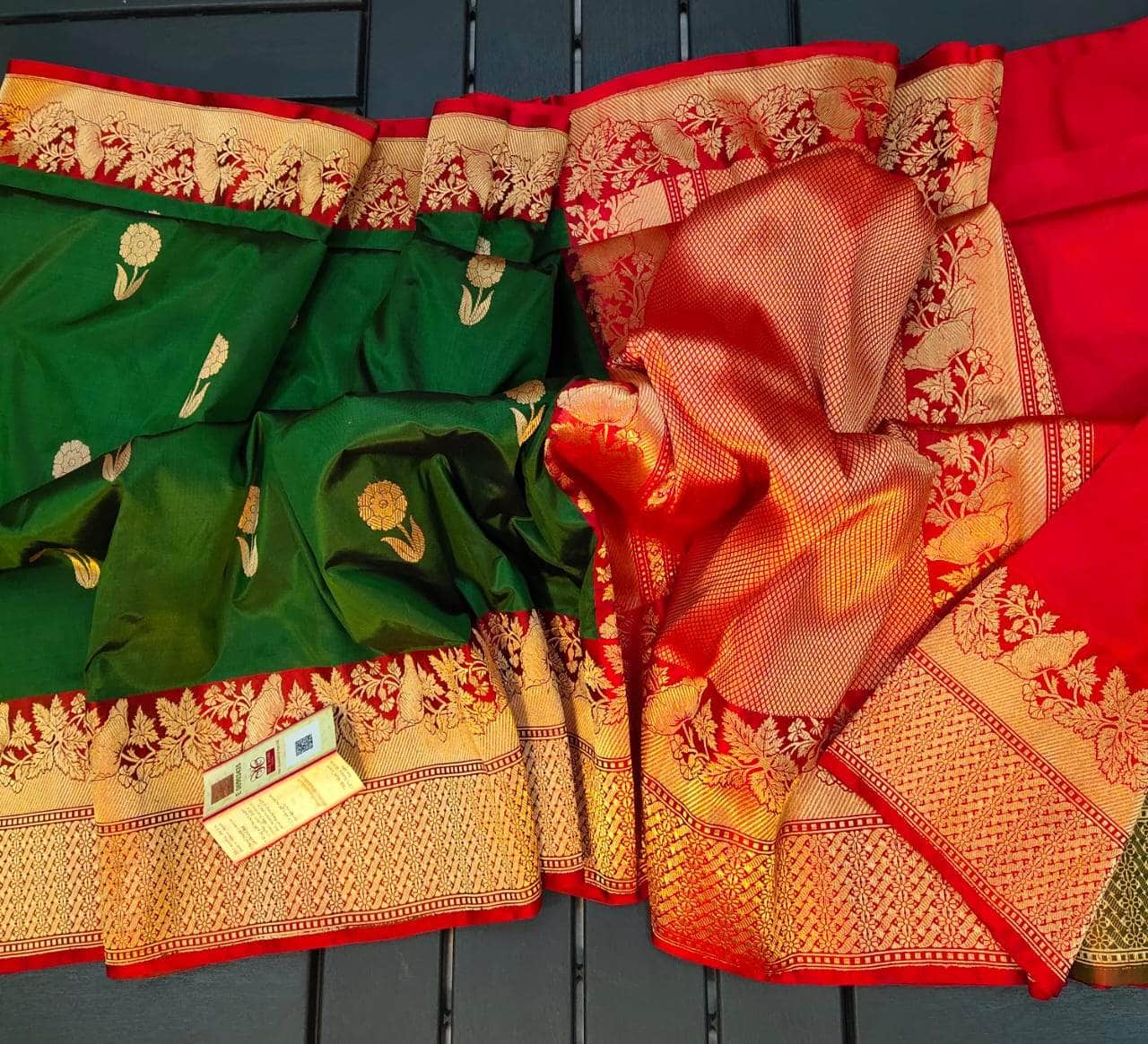 Exclusive Gold Zari Banarasi Silk Saree